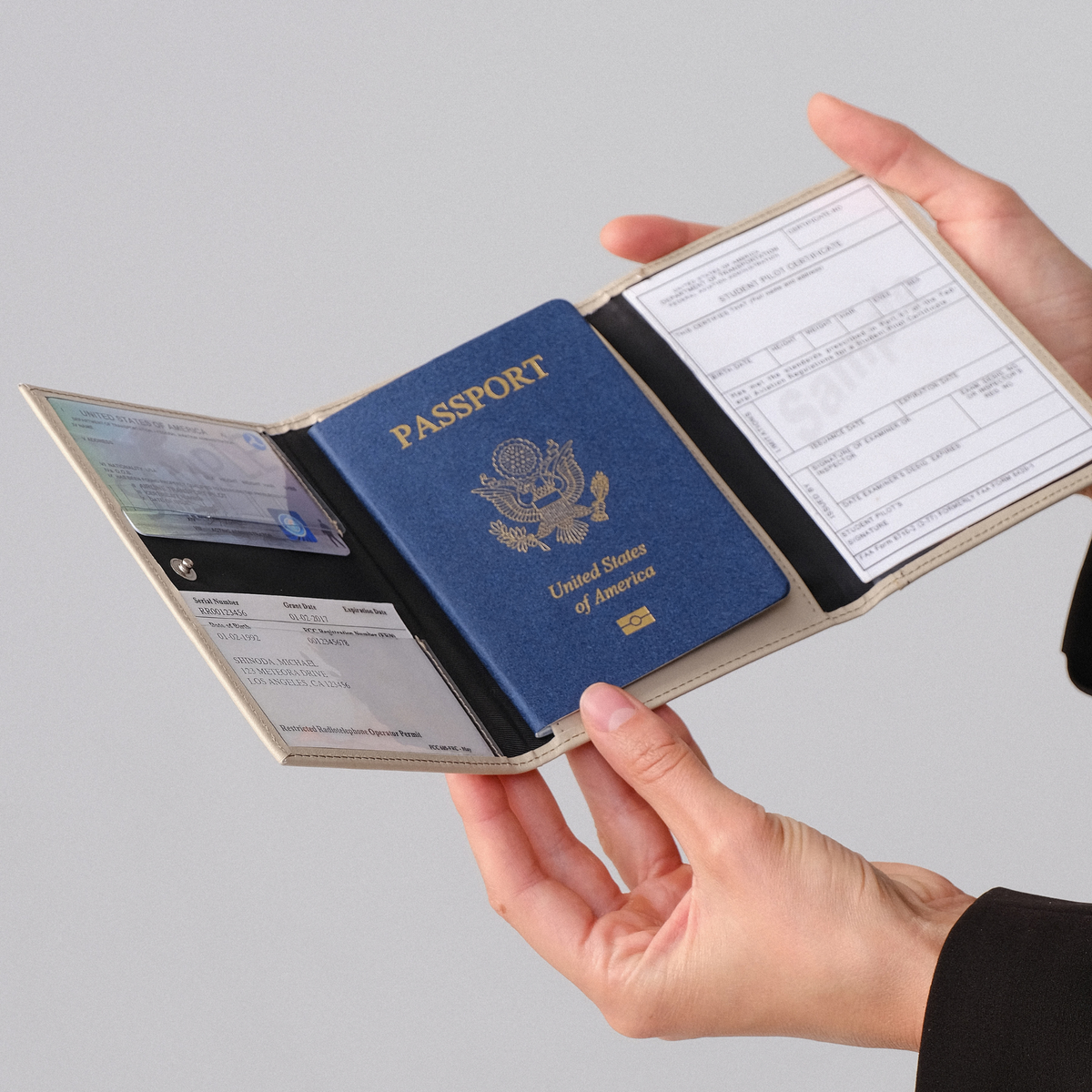 Pilot Document Holder V1 – Beige